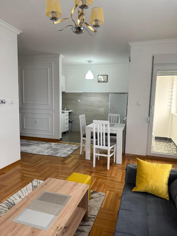Port 2 Apartman *